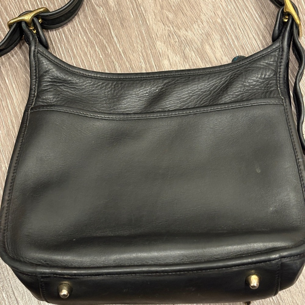 Coach Legacy 9966 Black Leather Shoulder Bag USA Made Brass Hardware Vintage 90s - Picture 2 of 8